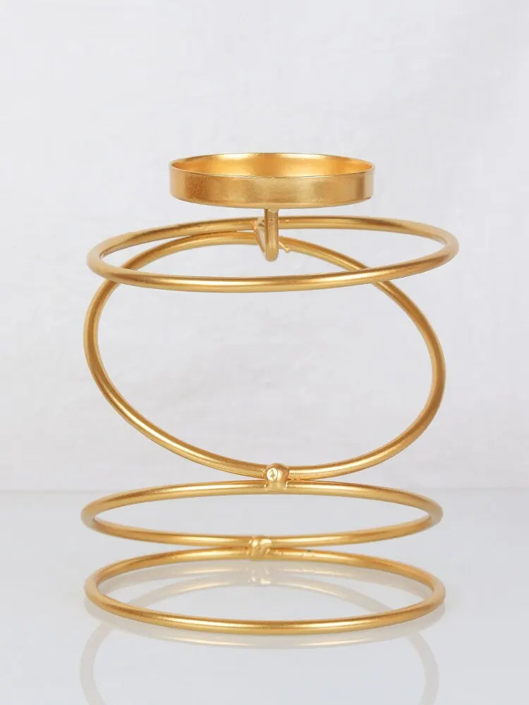 Elegant Spiral Candle Holder – For a Cosy and Stylish Home