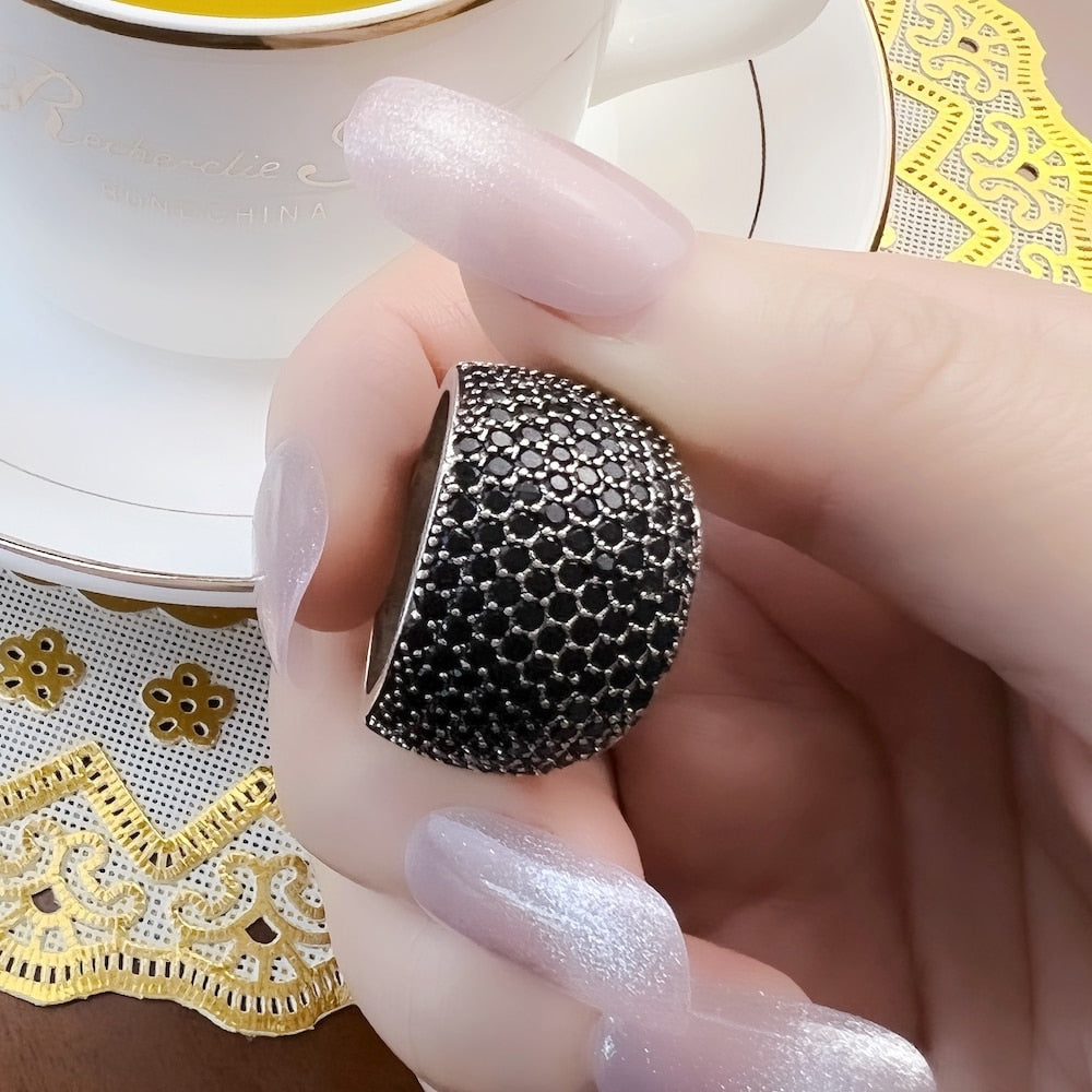 Pavé German | Black Cocktail Ring in German Style with Pavé Setting
