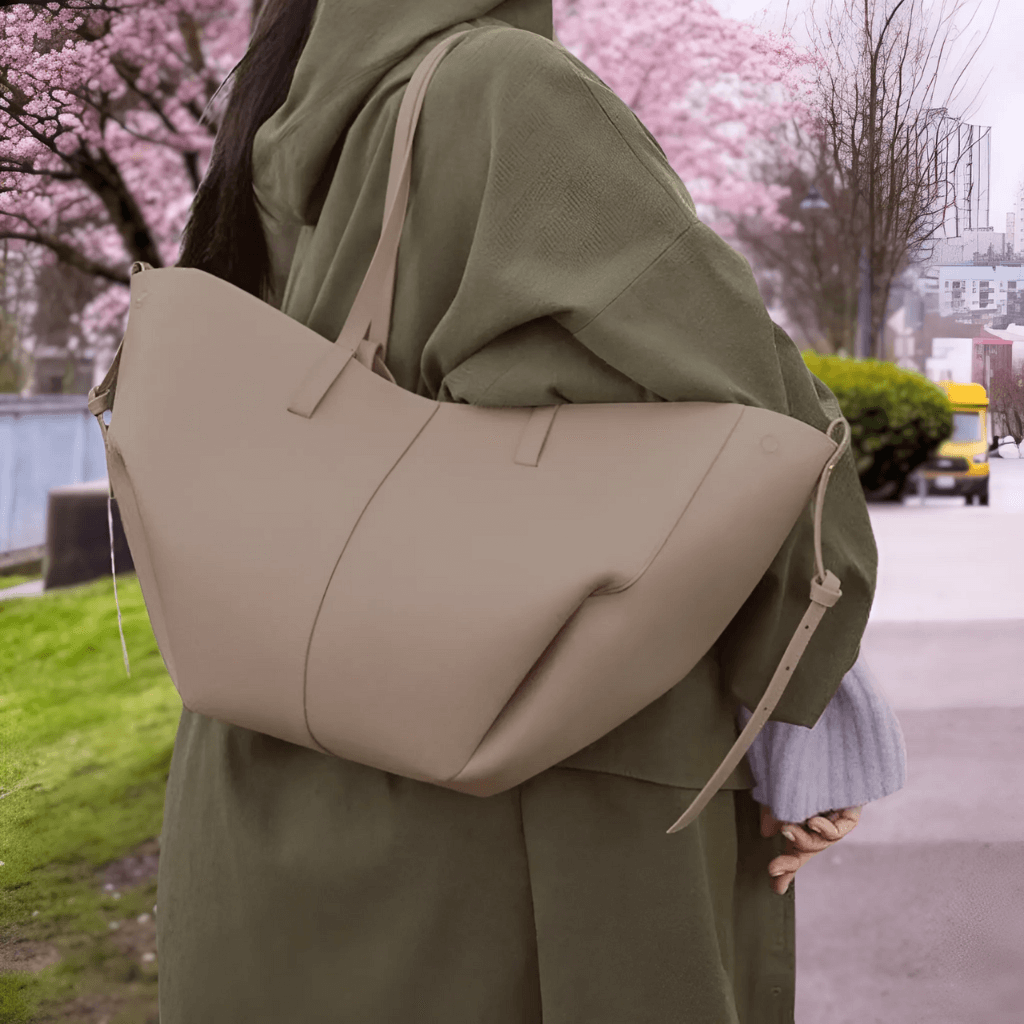 Sophia Luxe Handbag - Trendy and Functional