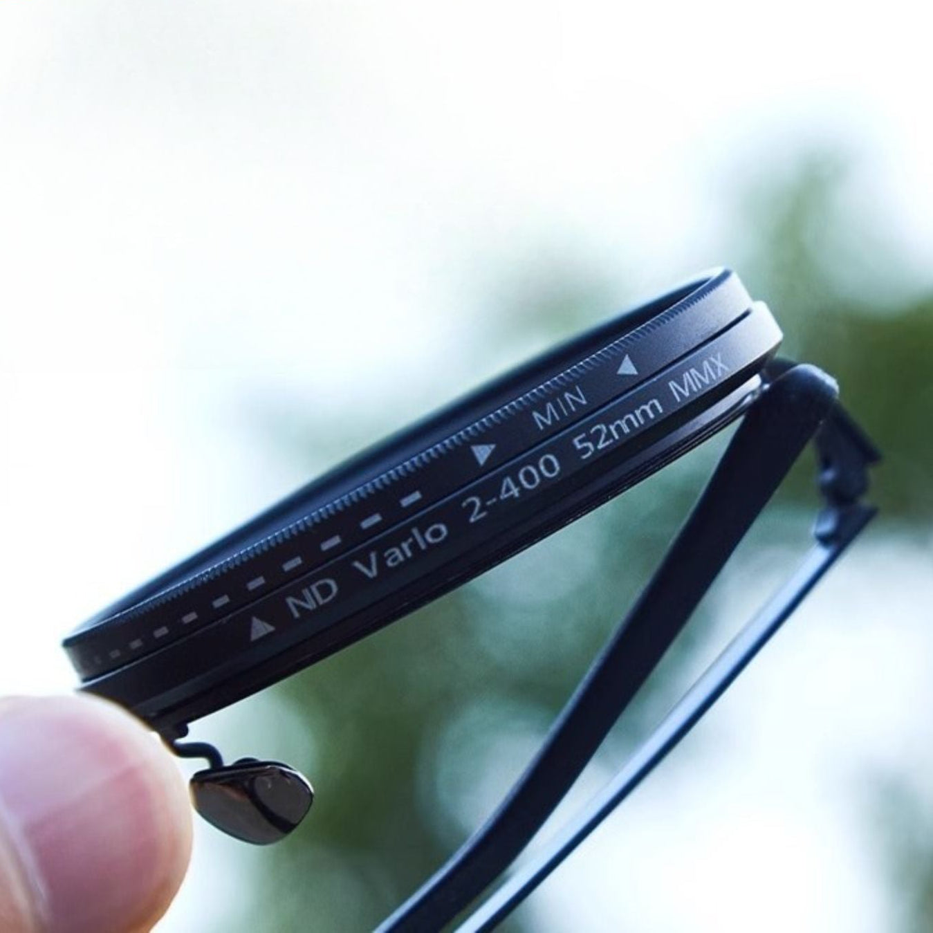 Unisex - Round Sunglasses - Adjustable Light Reduction - Polarised Metal