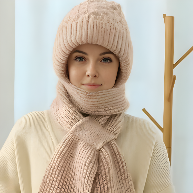 Knitted Winter Hat with Integrated Scarf – 2-in-1 Design