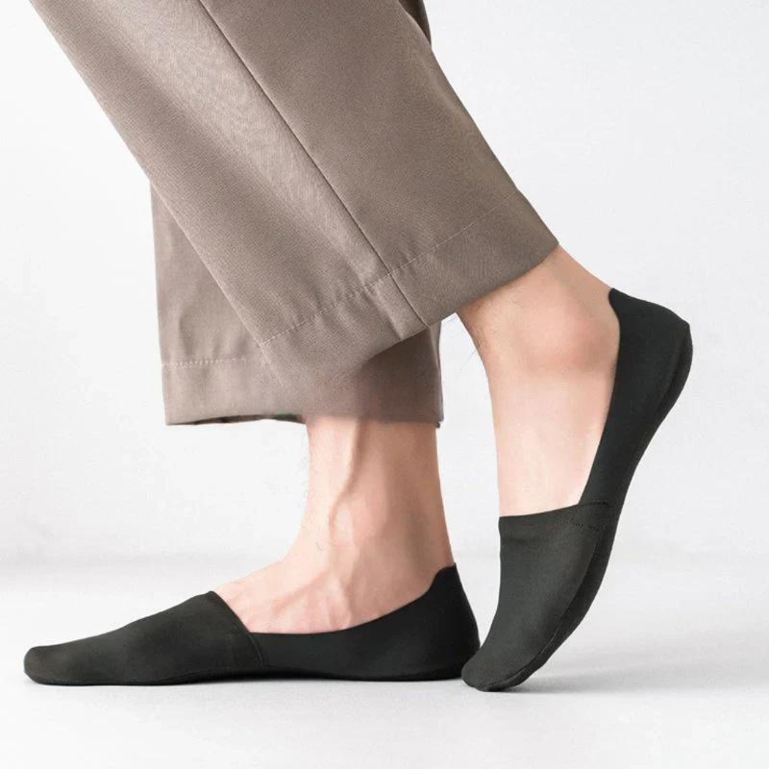 VeluxeComfort Invisible Socks | Non-slip cotton socks for ultimate foot protection