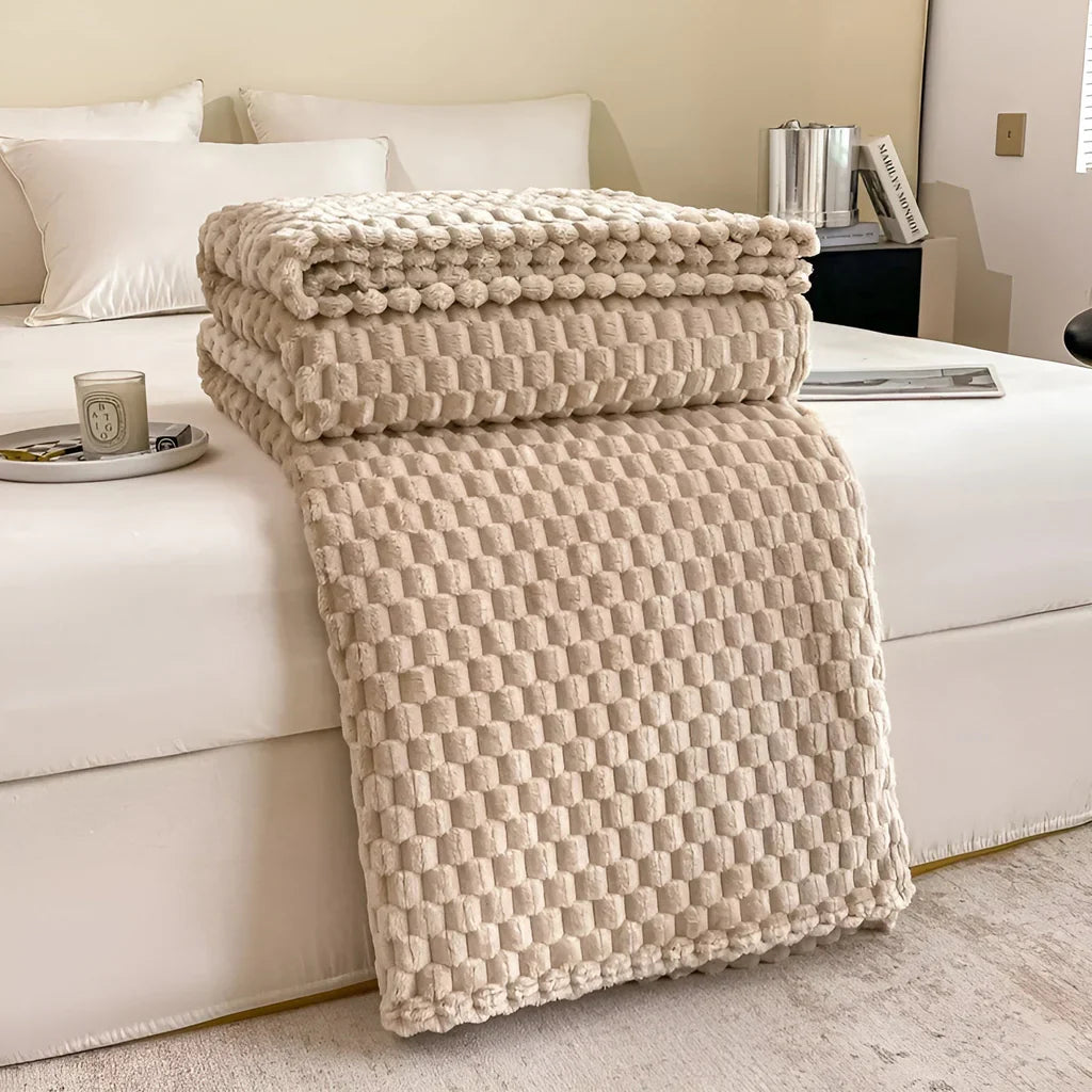 CozyNest - Ultimate Warm and Soft Blanket for Sofa and Bed