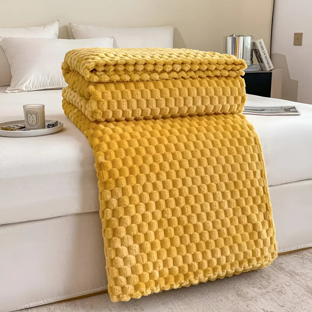 CozyNest - Ultimate Warm and Soft Blanket for Sofa and Bed