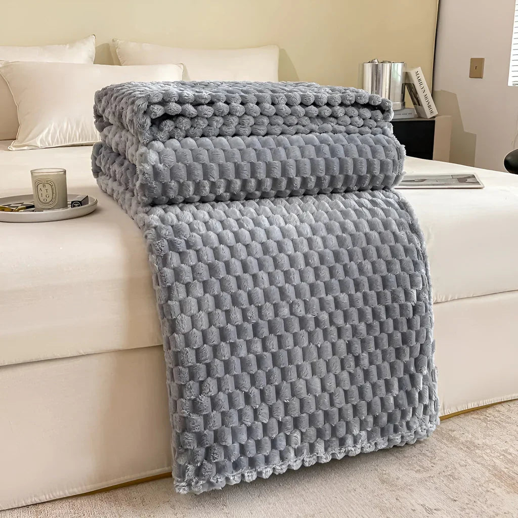 CozyNest - Ultimate Warm and Soft Blanket for Sofa and Bed