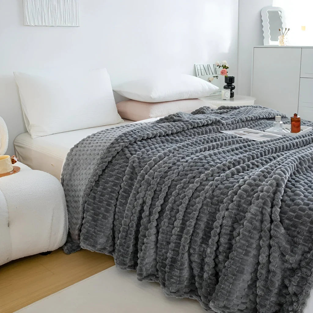 CozyNest - Ultimate Warm and Soft Blanket for Sofa and Bed