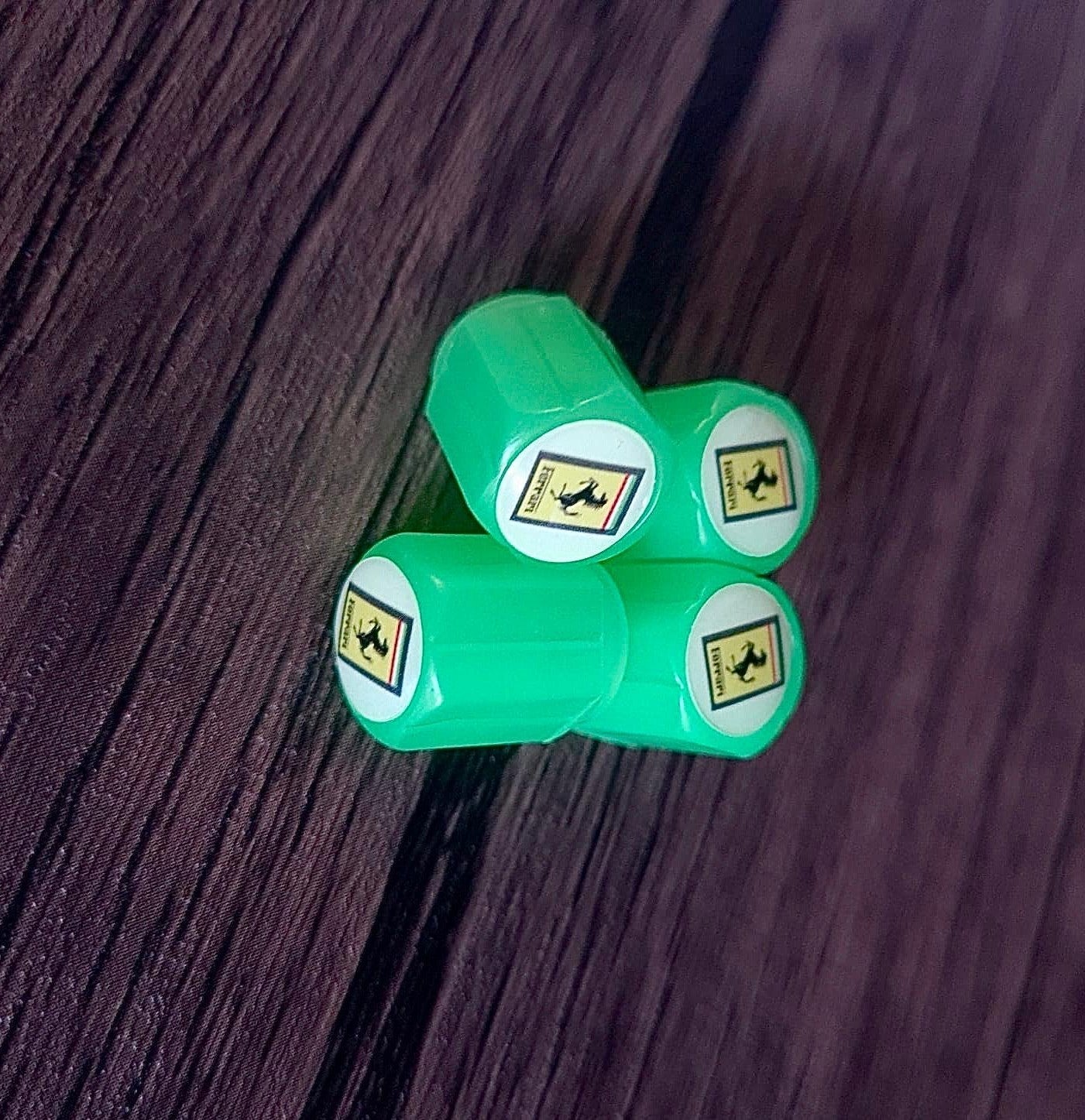 Set of 4 Illuminated Valve Caps with Logo – LuxaGlow