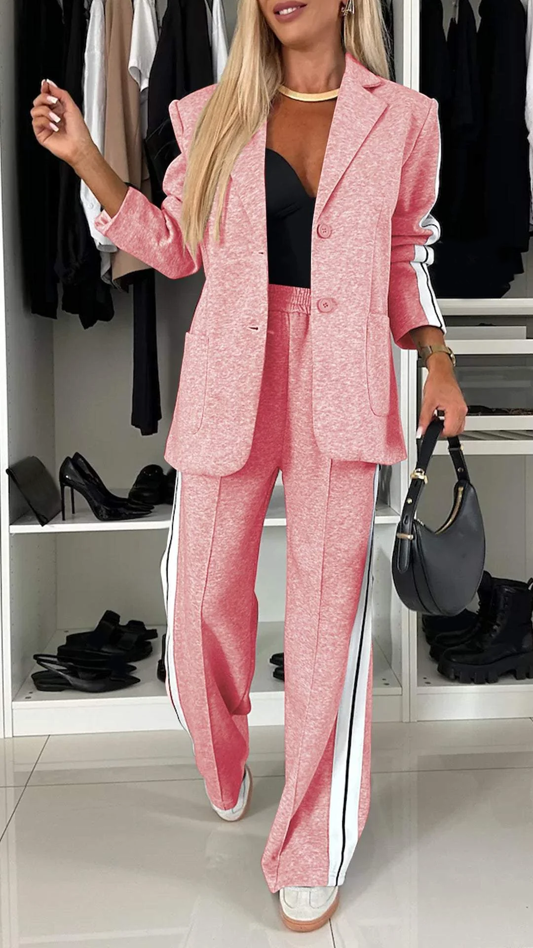 EliteEase VivaSet 2-Piece Set | Relaxed Fit Blazer and Trousers for a Chic Look