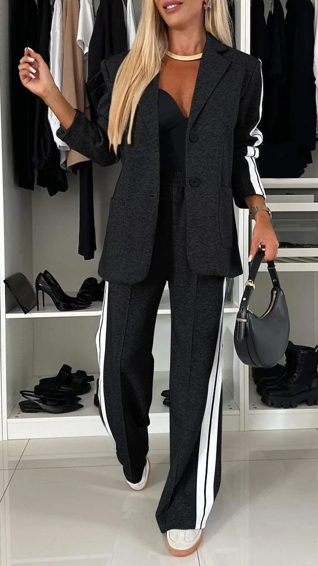 EliteEase VivaSet 2-Piece Set | Relaxed Fit Blazer and Trousers for a Chic Look