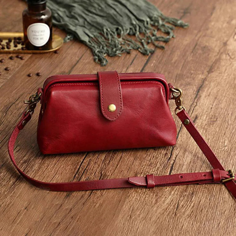 Amber Elegant Crossbody Bag – For a stylish and practical look