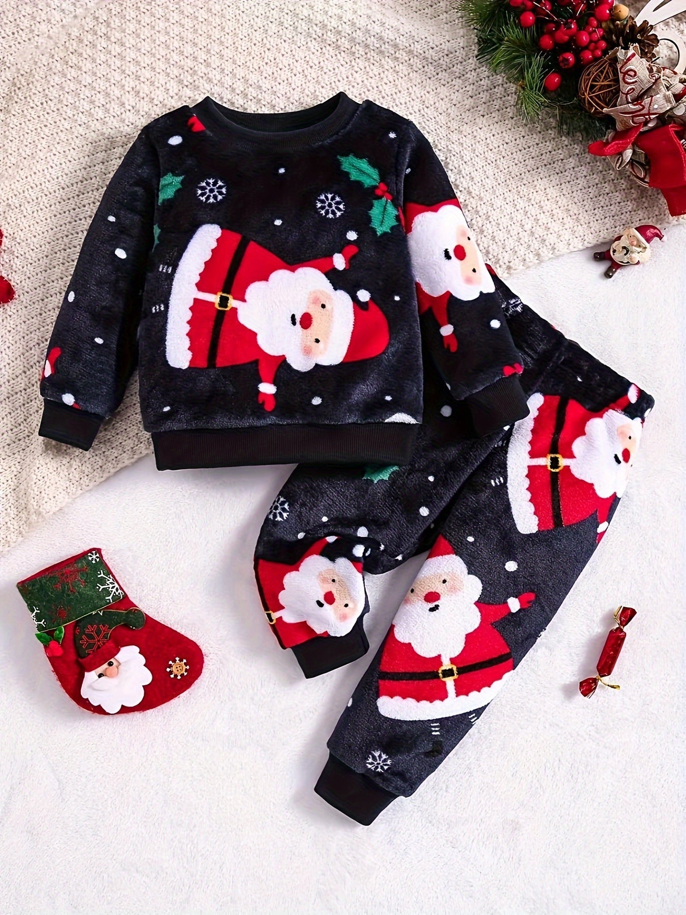 Cute Christmas Flannel Set - For a Festive Look for Your Child
