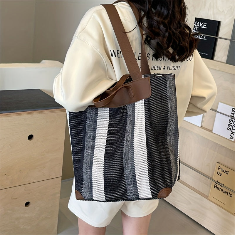 MetroStripe Casual Tote – Functionality and Design