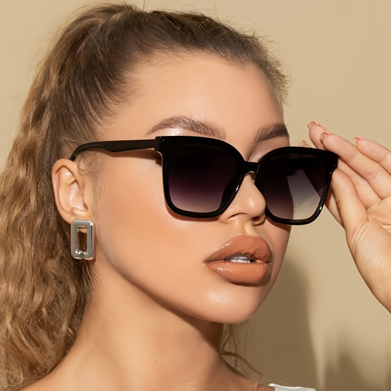 Chic Square Sunglasses – Trendy and Protective for Every Occasion
