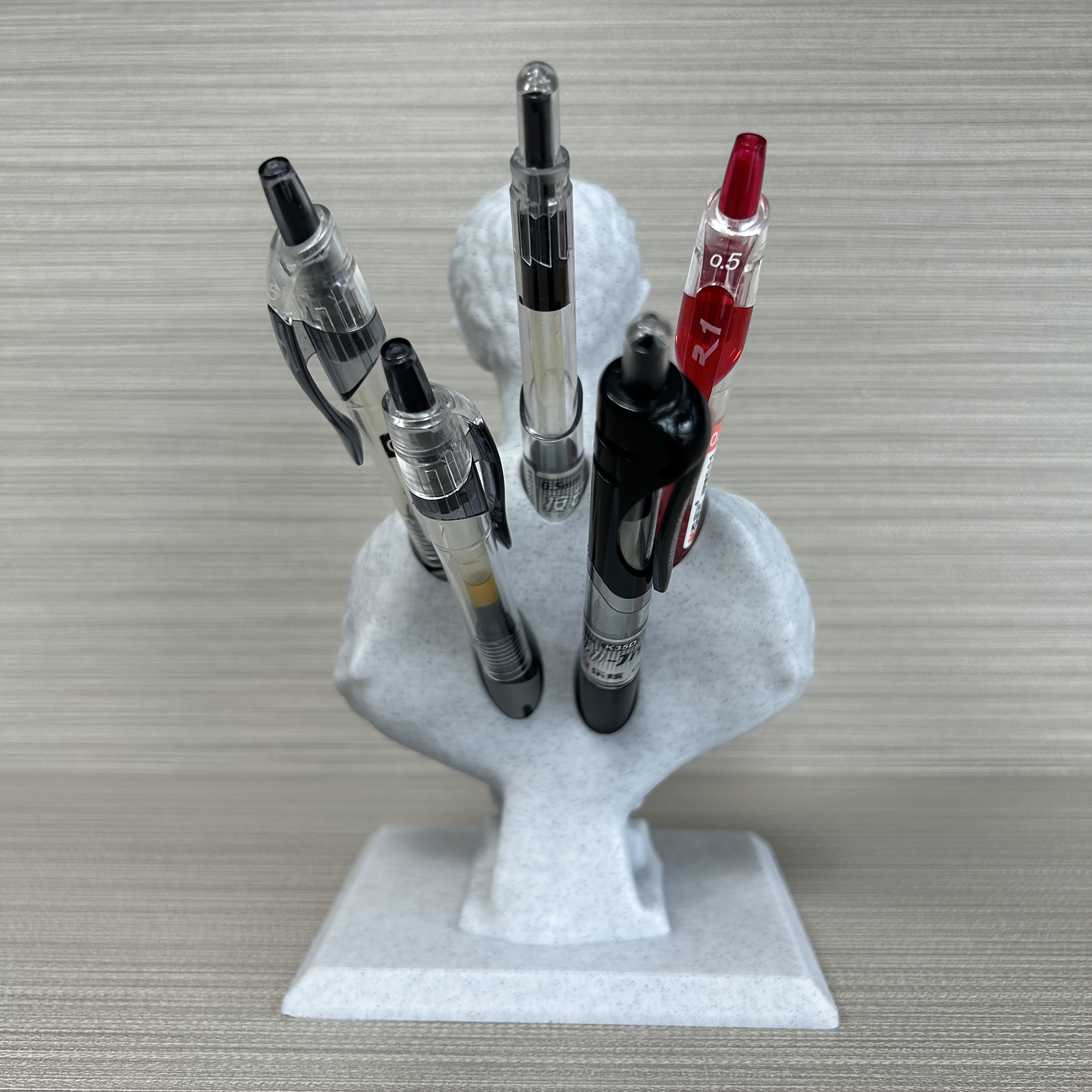 Caesar’s Quill – Creative Julius Caesar Pen Holder