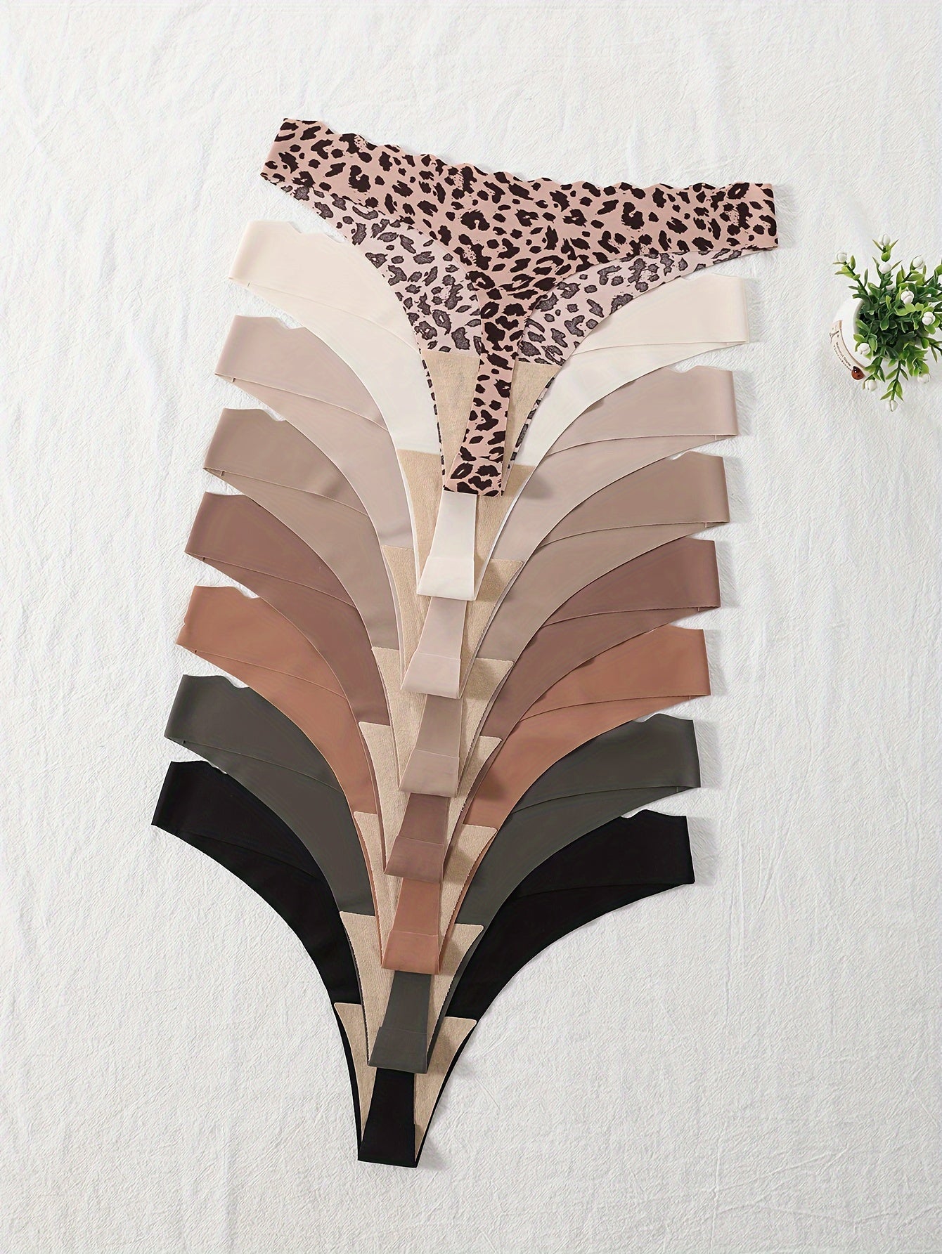 Eva's Seamless Thongs - Comfort and Style for Every Day