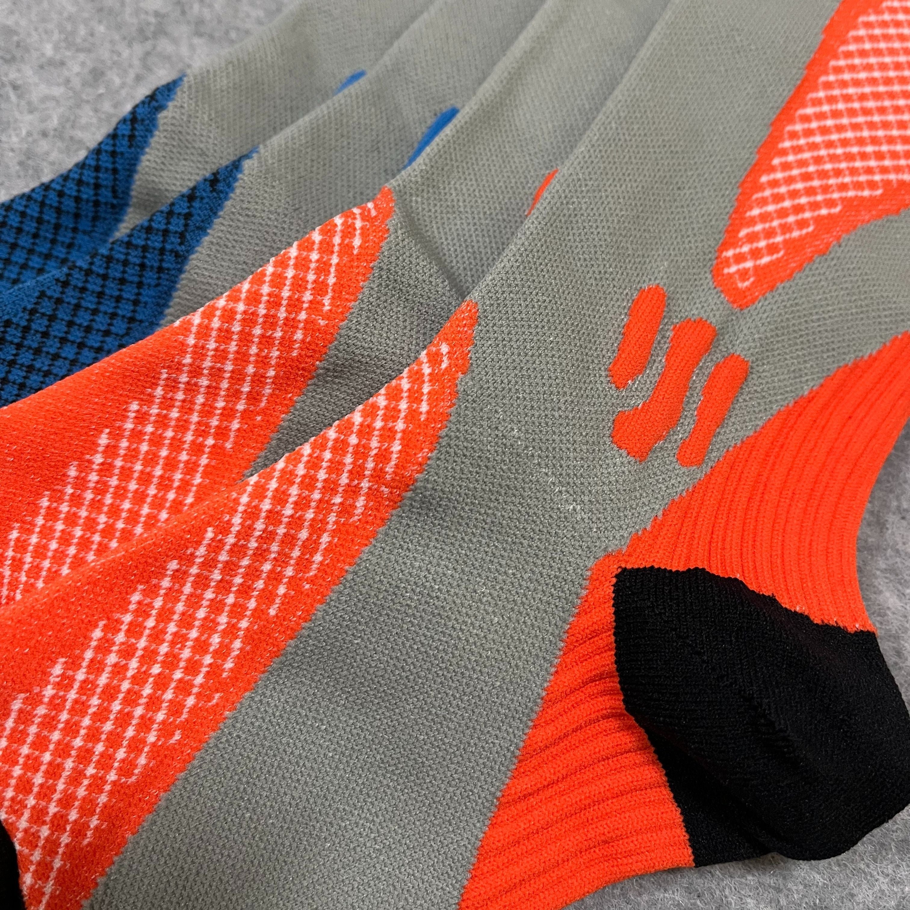 Sports Compression Socks for Women – Breathable and Supportive for Activities and Recovery