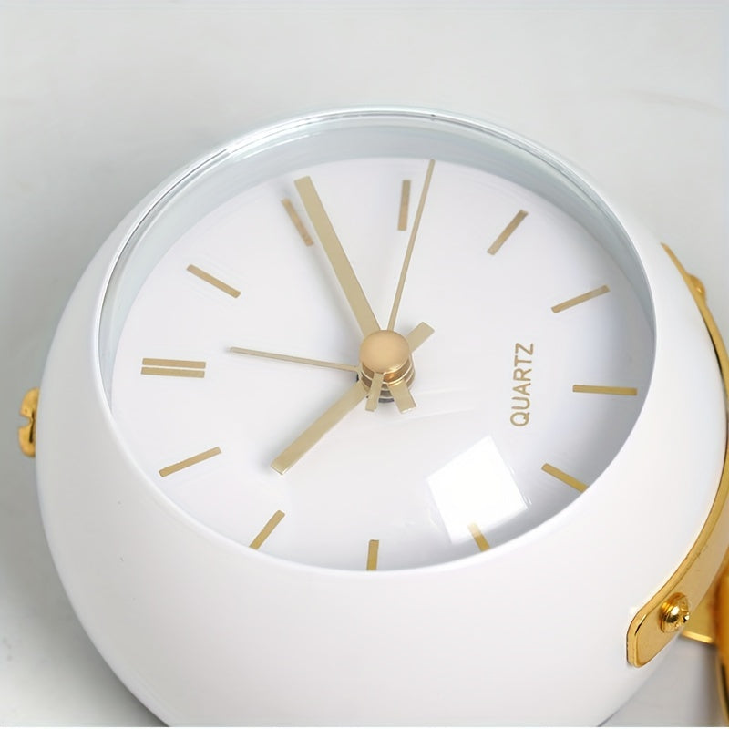 Nordic Silent Desk Clock – Luminous Hands & Metal Frame