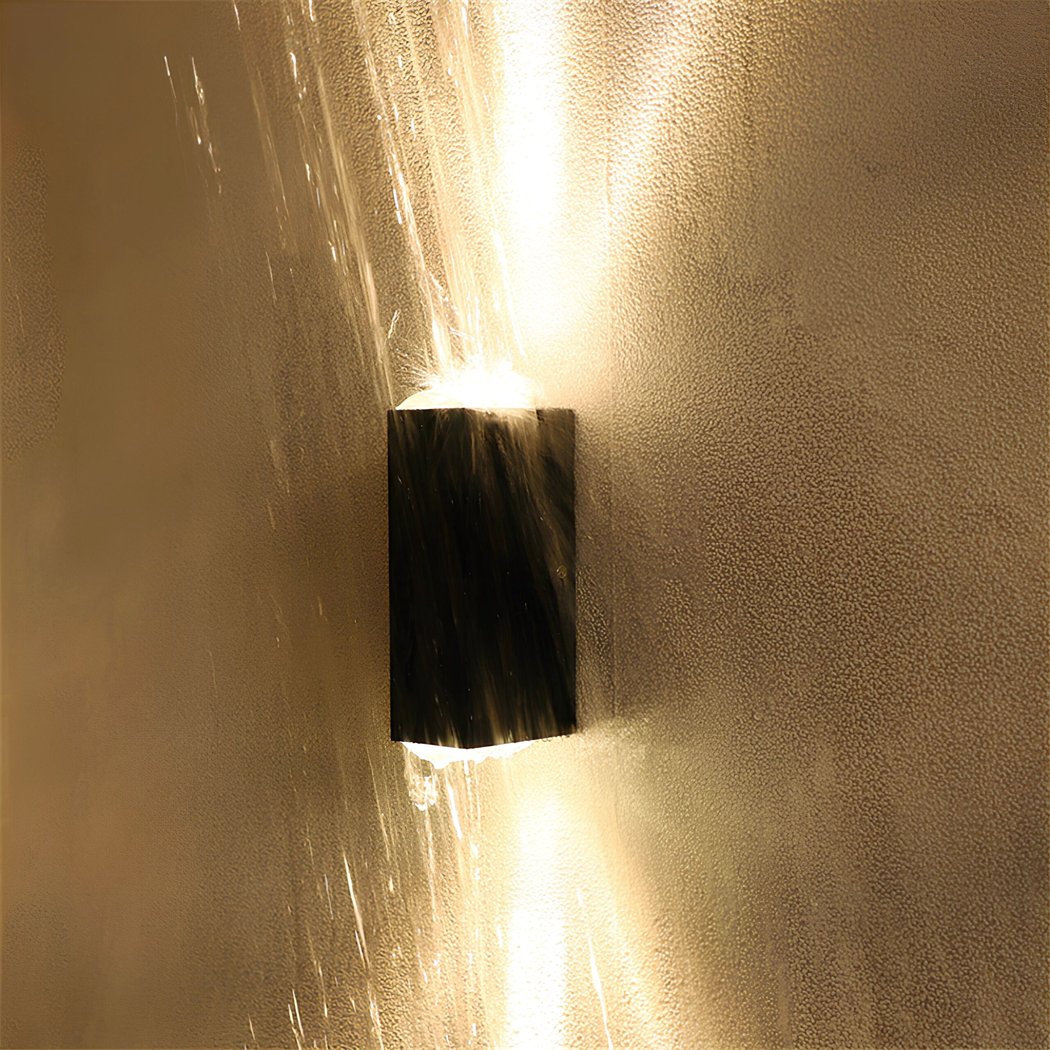 LumiGlow Outdoor Wall Light – Atmospheric and Weather-Resistant Illumination