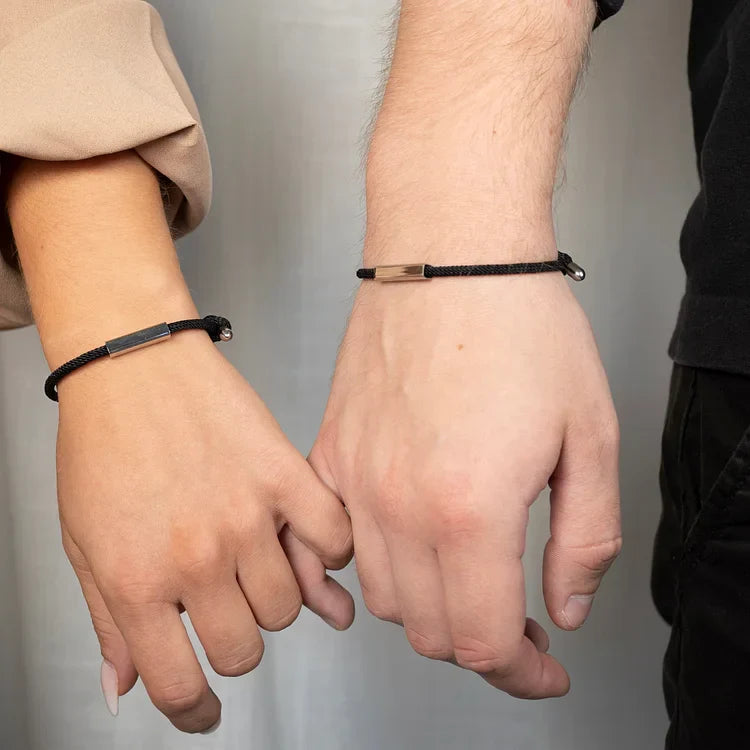 Magnetic Love Bracelet – Aurora