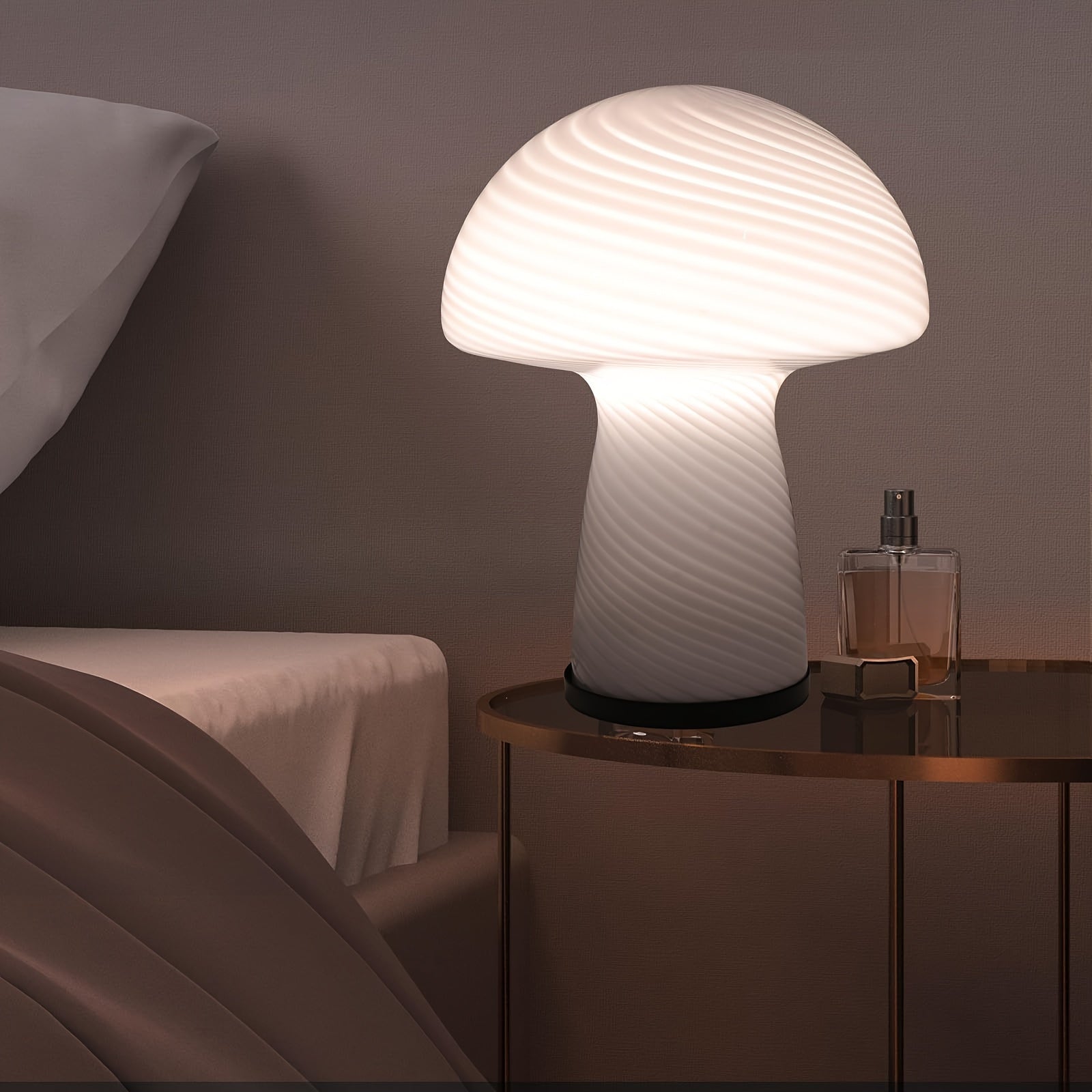 Playful Mushroom Lamp - Refined Atmosphere with a Retro Twist