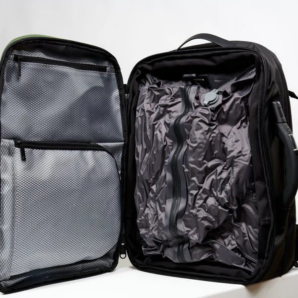 ElitePack Air Compression Backpack | 60L waterproof business and travel backpack with vacuum compression technology