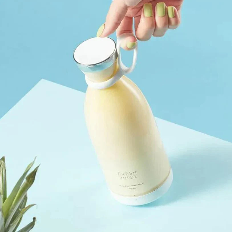 BlendPro - Compact & Portable Smoothie Blender