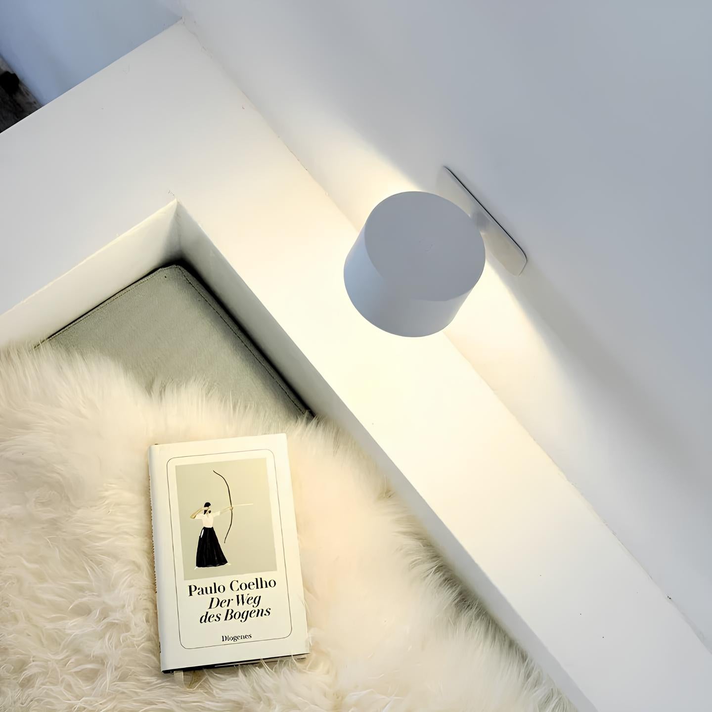 Wireless Rechargeable Wall Light - LumoFlex