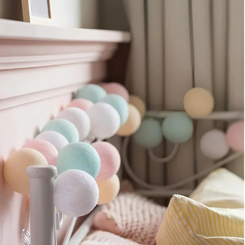 Atmospheric Balloon Garland - LumaBreeze