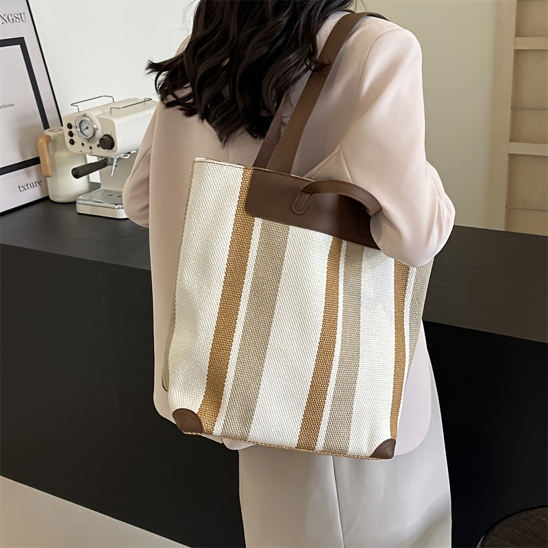 MetroStripe Casual Tote – Functionality and Design