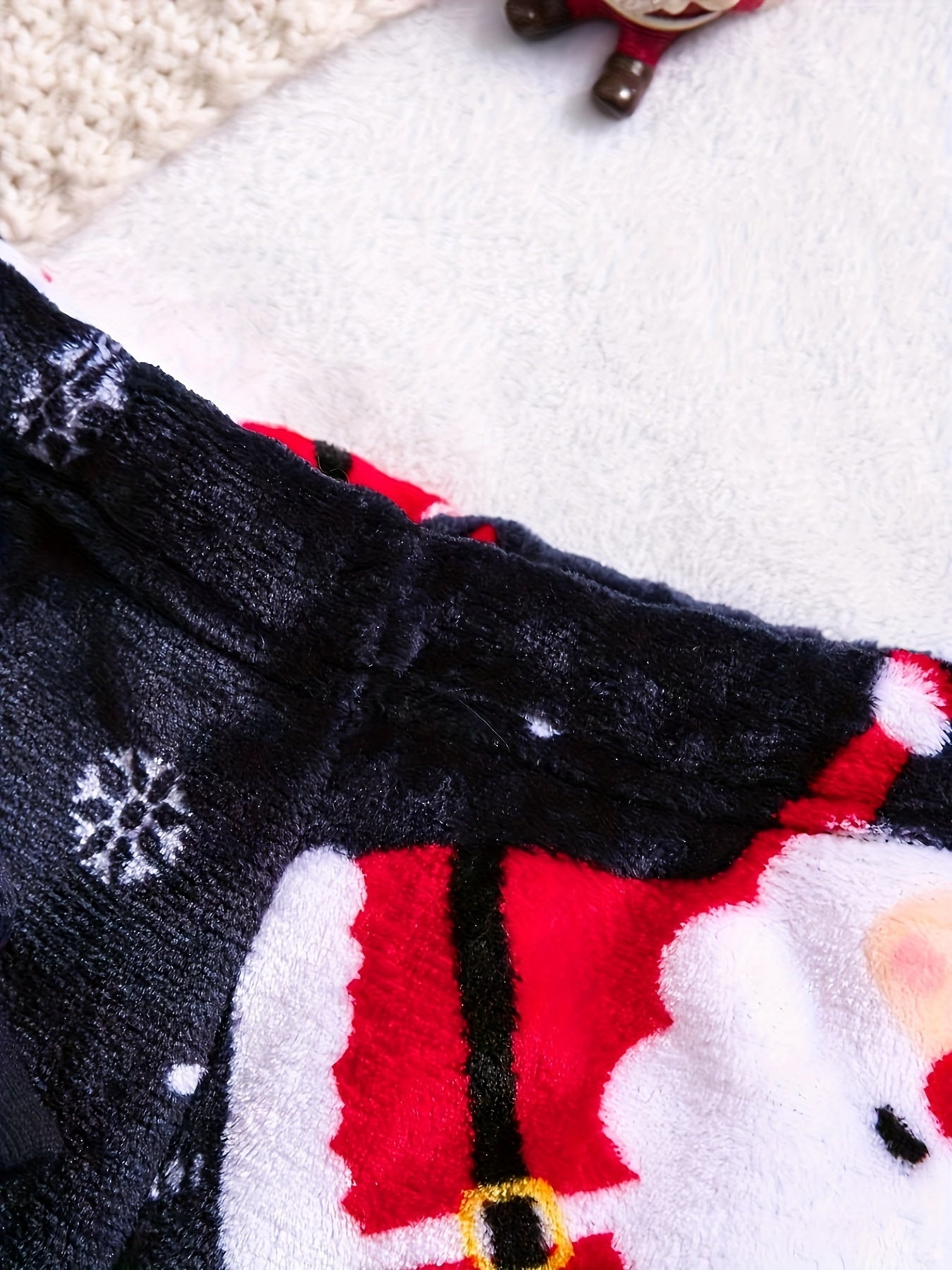 Cute Christmas Flannel Set - For a Festive Look for Your Child