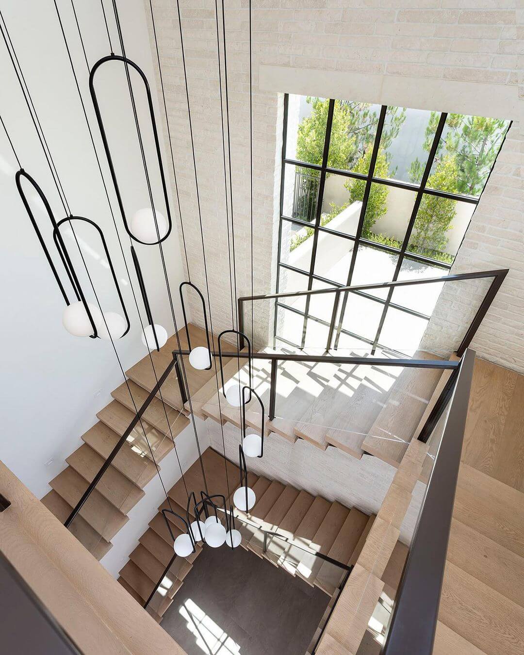 Modern Pendant Light - Elegant & Stylish Design