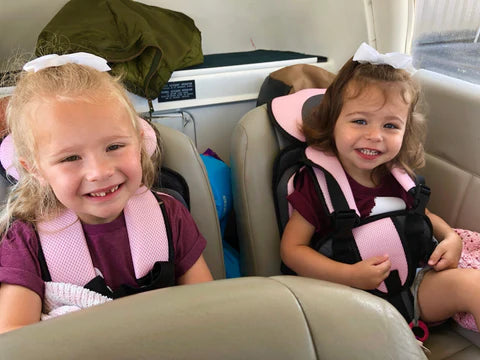 ReisComfort Child Car Seat - Safe and Supportive for Little Ones