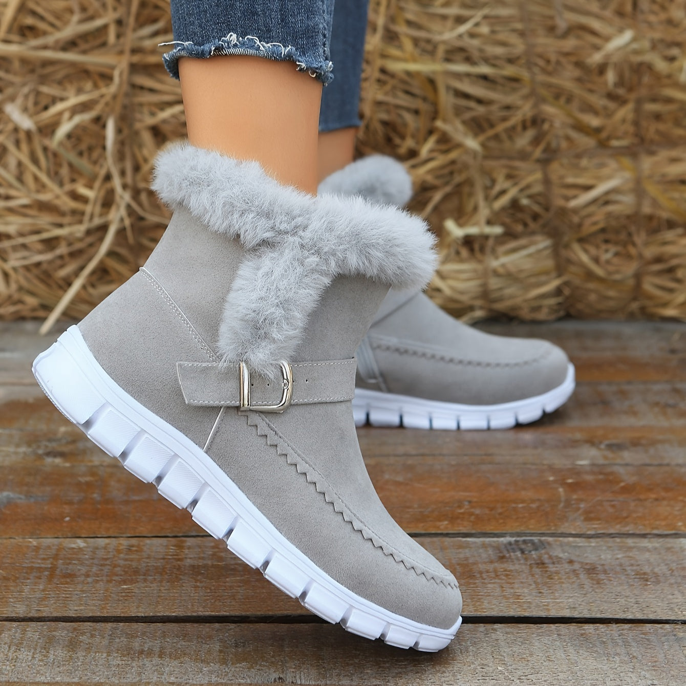 Warm Velvet Snow Boots for Women - Comfortable and Stylish