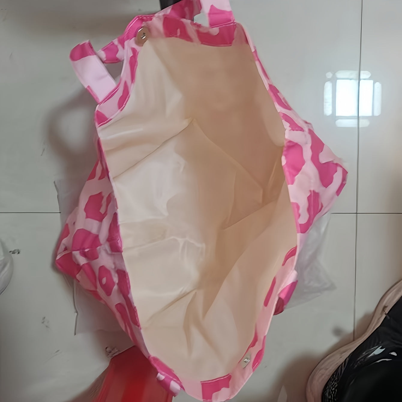 Versatile Shopper Bag – Comfortable and Functional