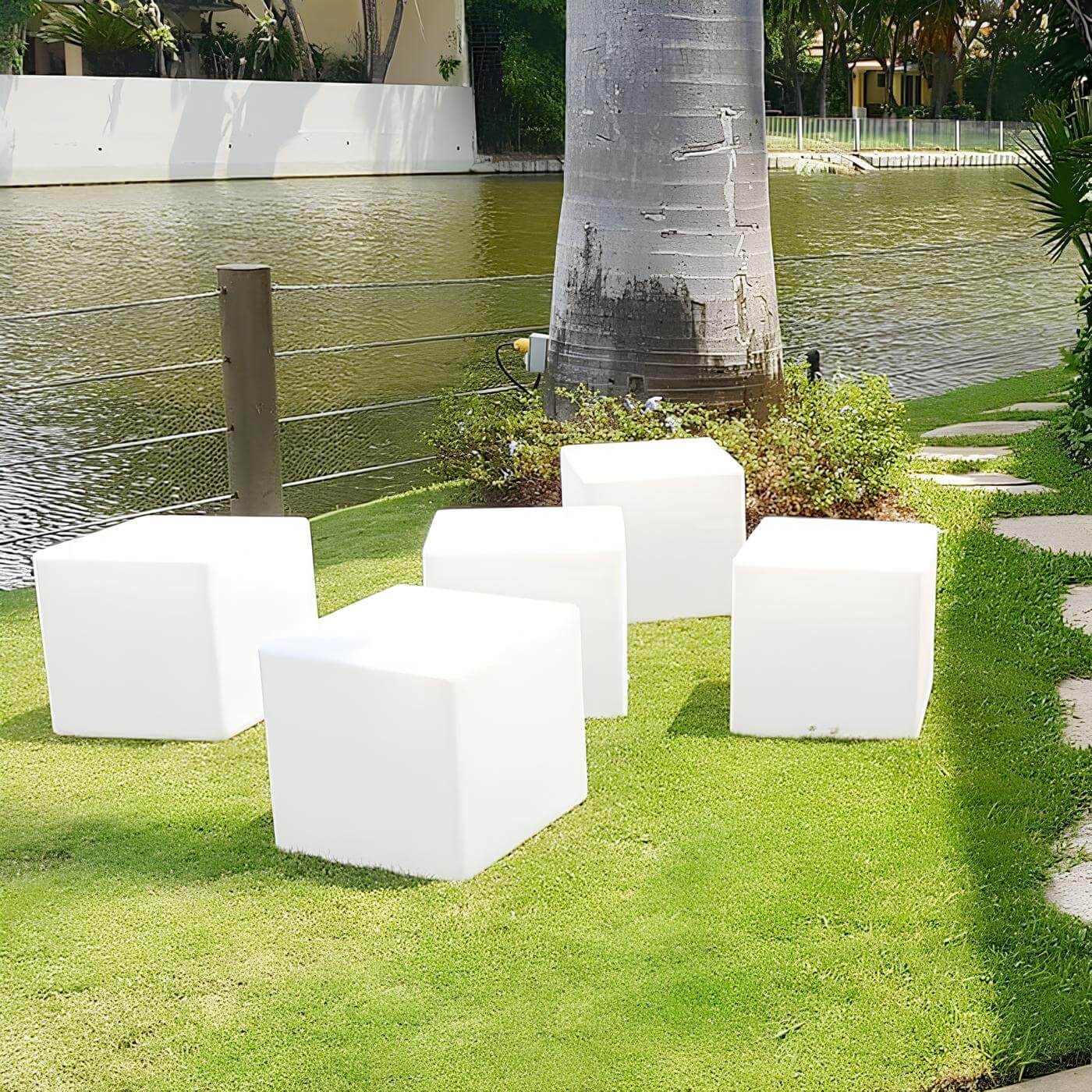 Cube Garden Lamp - LED Outdoor Lighting