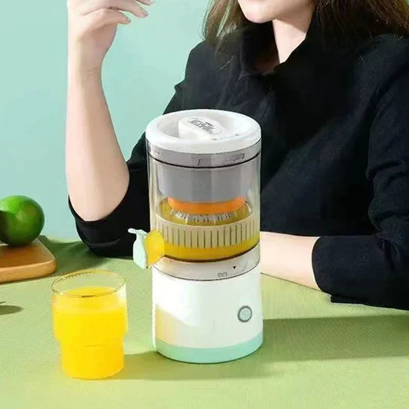 Automatic Cordless Citrus Juicer | High Juice Yield | Portable