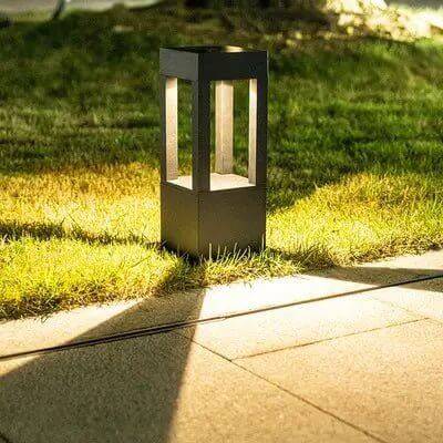 Garden Path Light - Solar LED Outdoor Lamp
