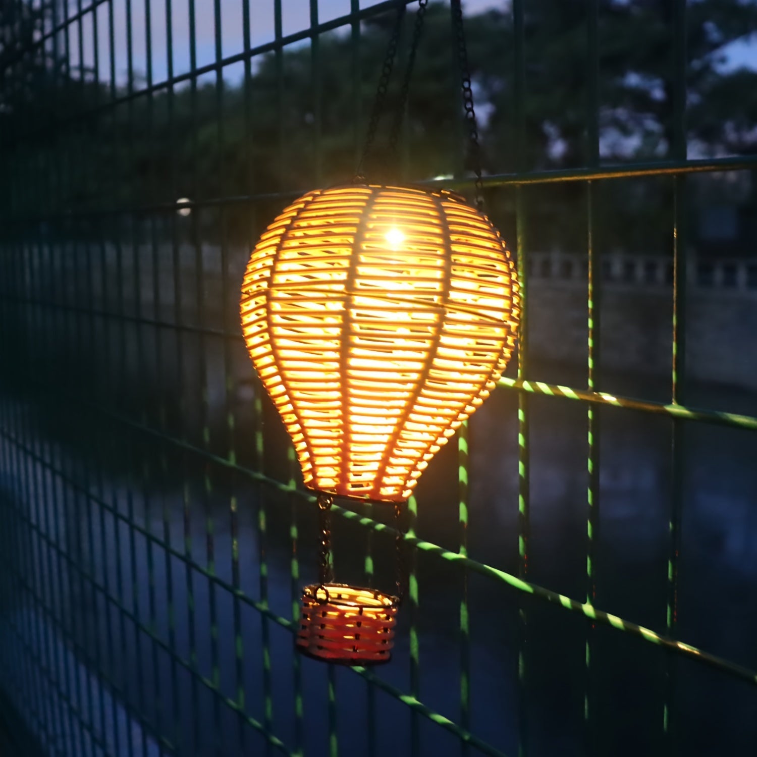Hot Air Balloon Garden Light - For Magical Evenings in Your Garden