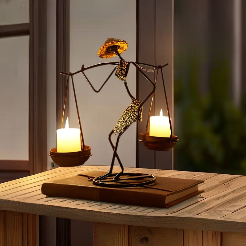 Creative Balance Candle Holder – Artistic Table Decoration in Cast Iron for a Warm Atmosphere
