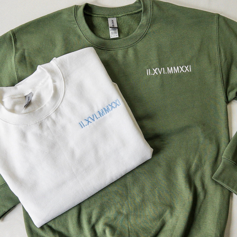BondEssence Premium Couple Hoodie | Customized Romantic Sweatshirt with Roman Date
