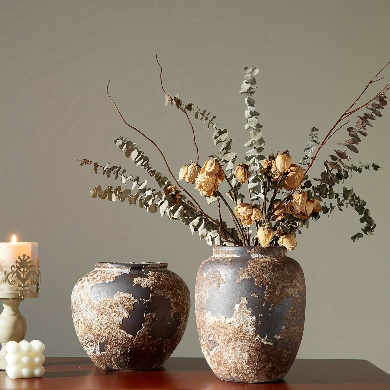 Rustic Earthenware Vase - For a Timeless Atmosphere in Your Home