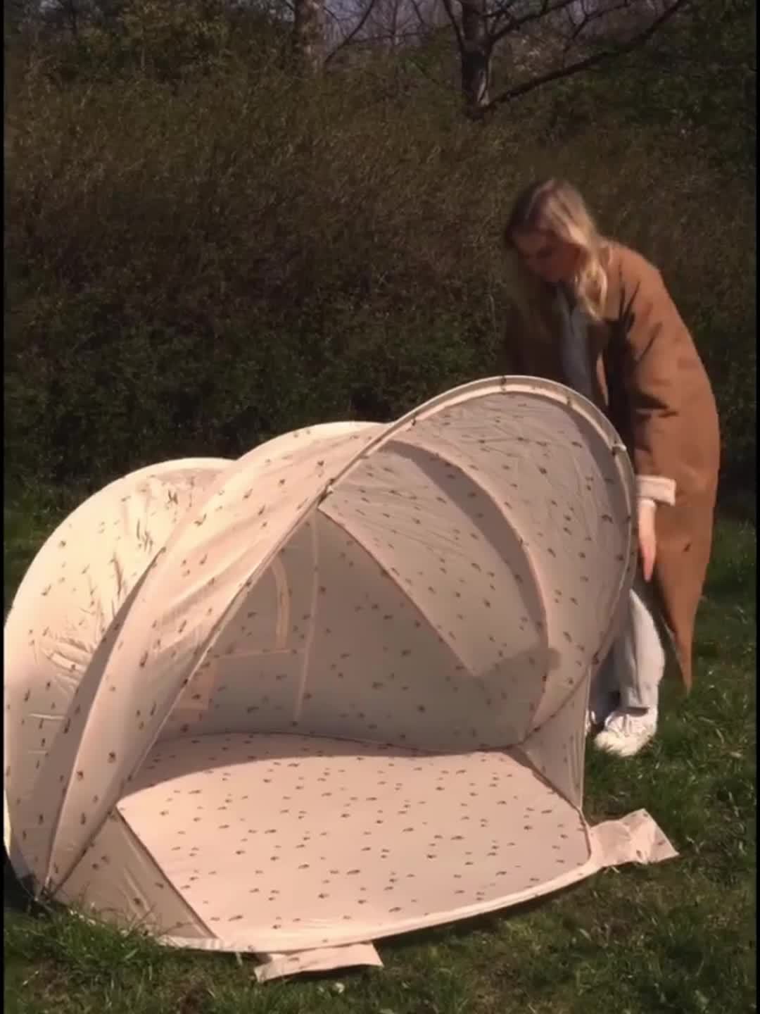 Foldable Beach Tent for Children – Quick Setup and Perfect Sun Protection