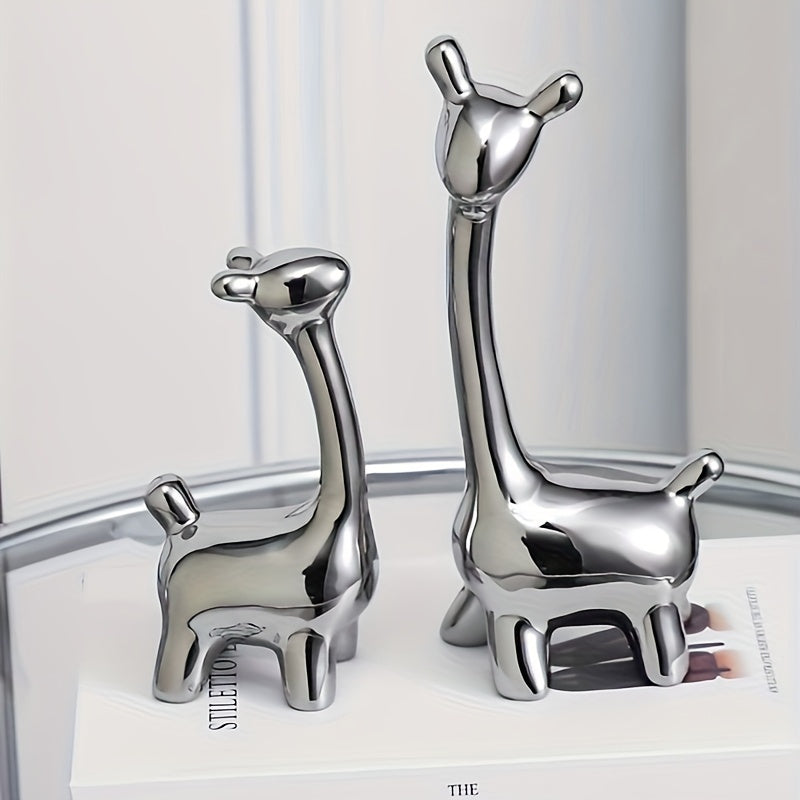 Giraffe Figurine Set - For a Cheerful and Elegant Interior Look