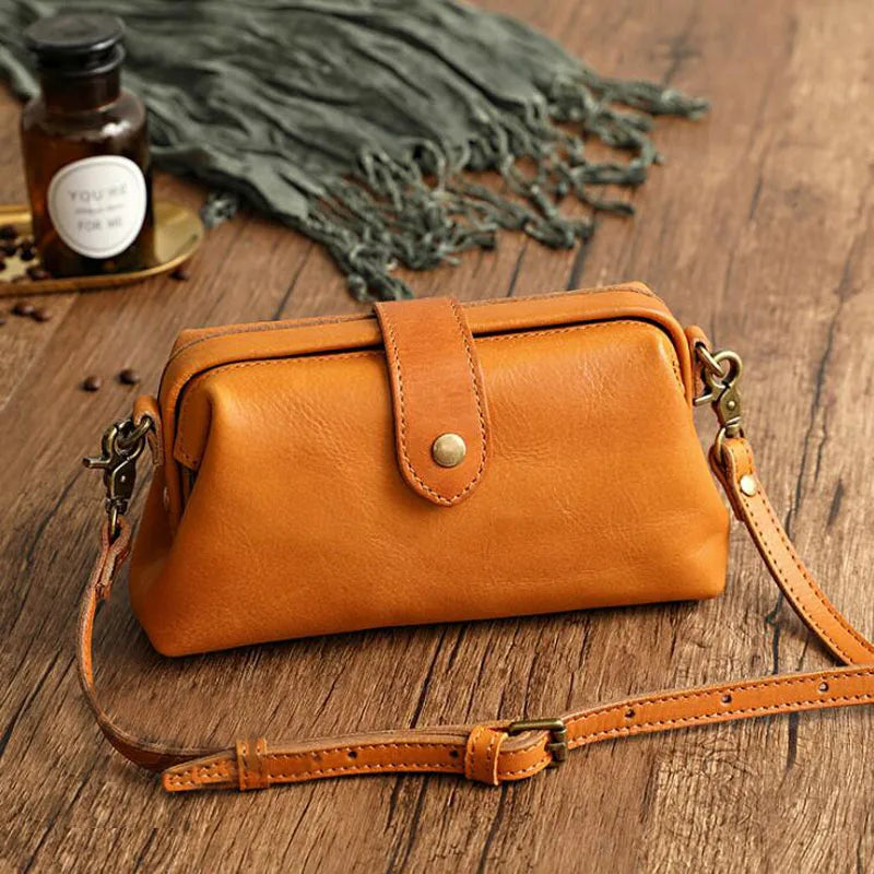 Amber Elegant Crossbody Bag – For a stylish and practical look
