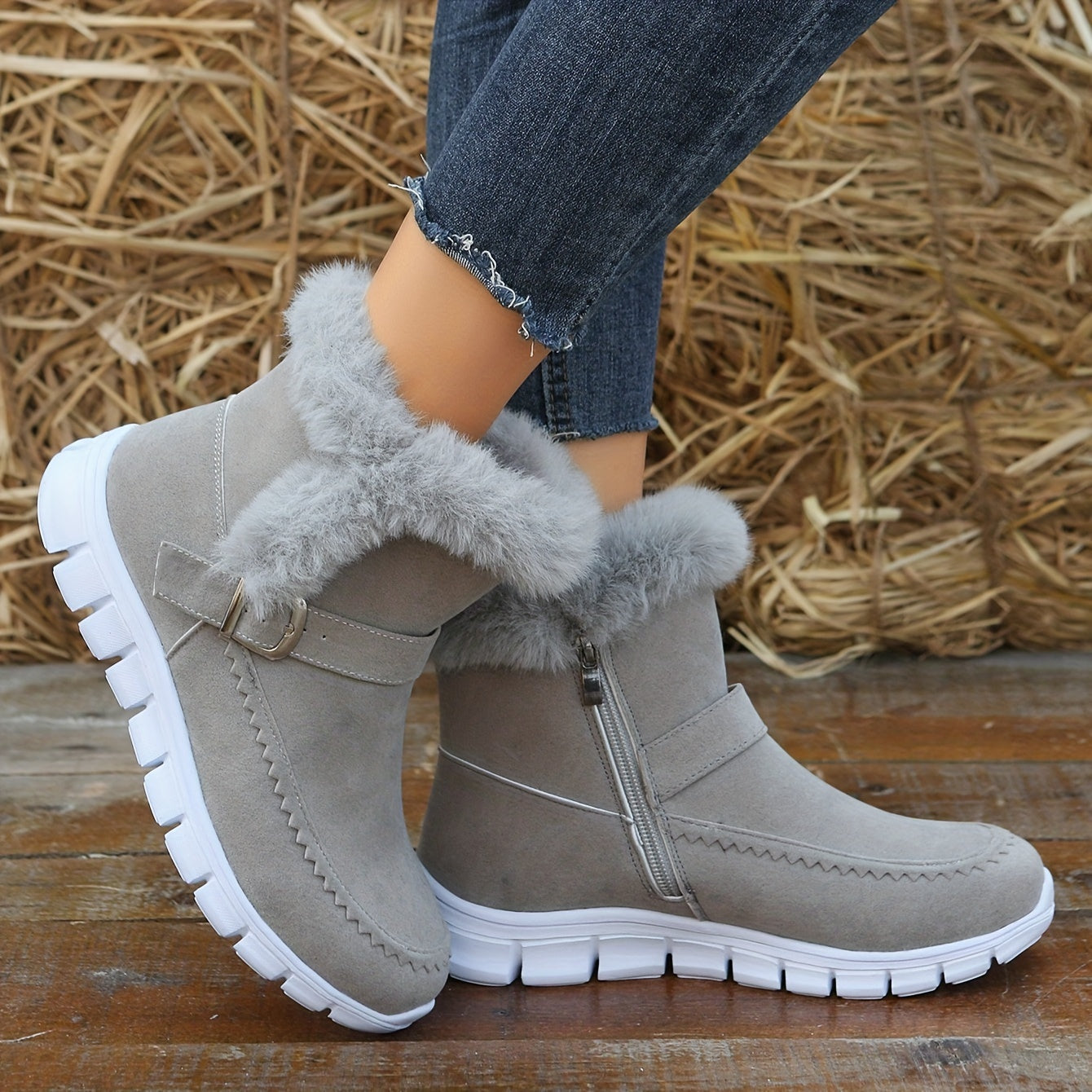 Warm Velvet Snow Boots for Women - Comfortable and Stylish