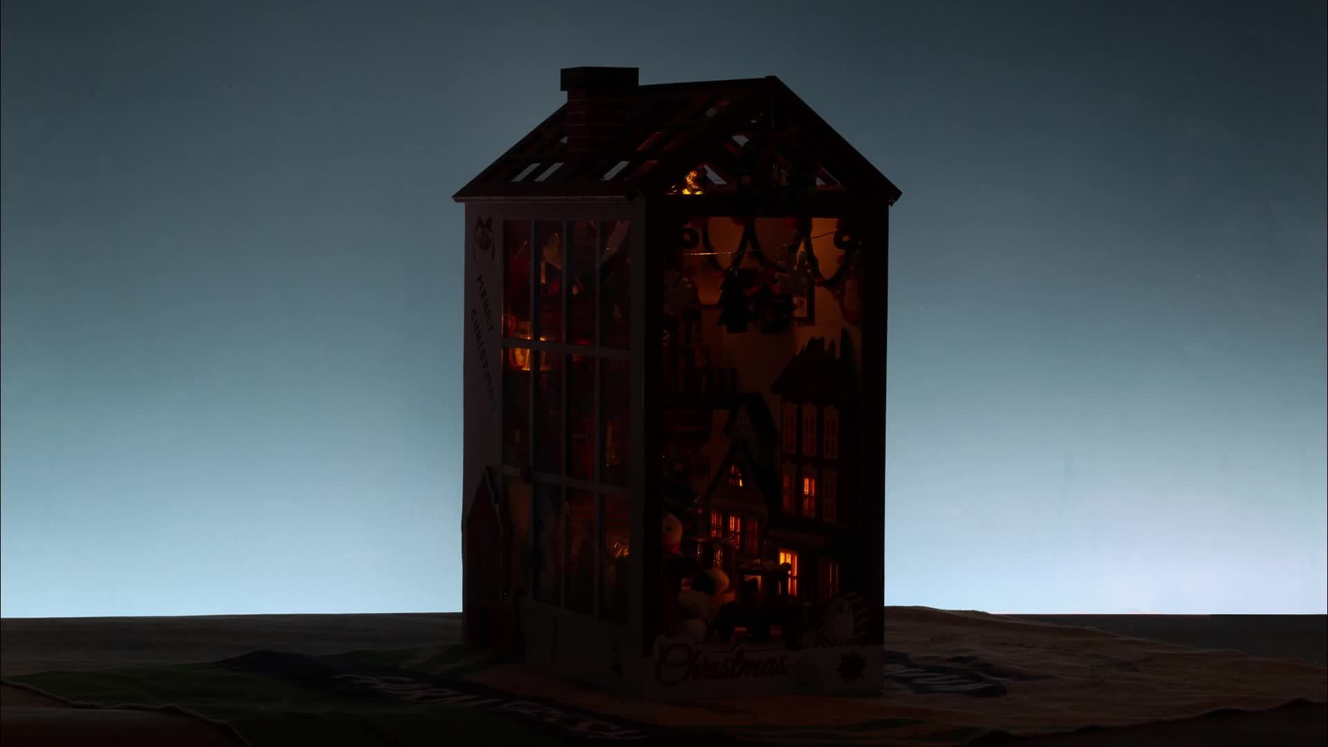 DIY Miniature Christmas House – 3D Puzzle Set for Christmas and Festive Decoration