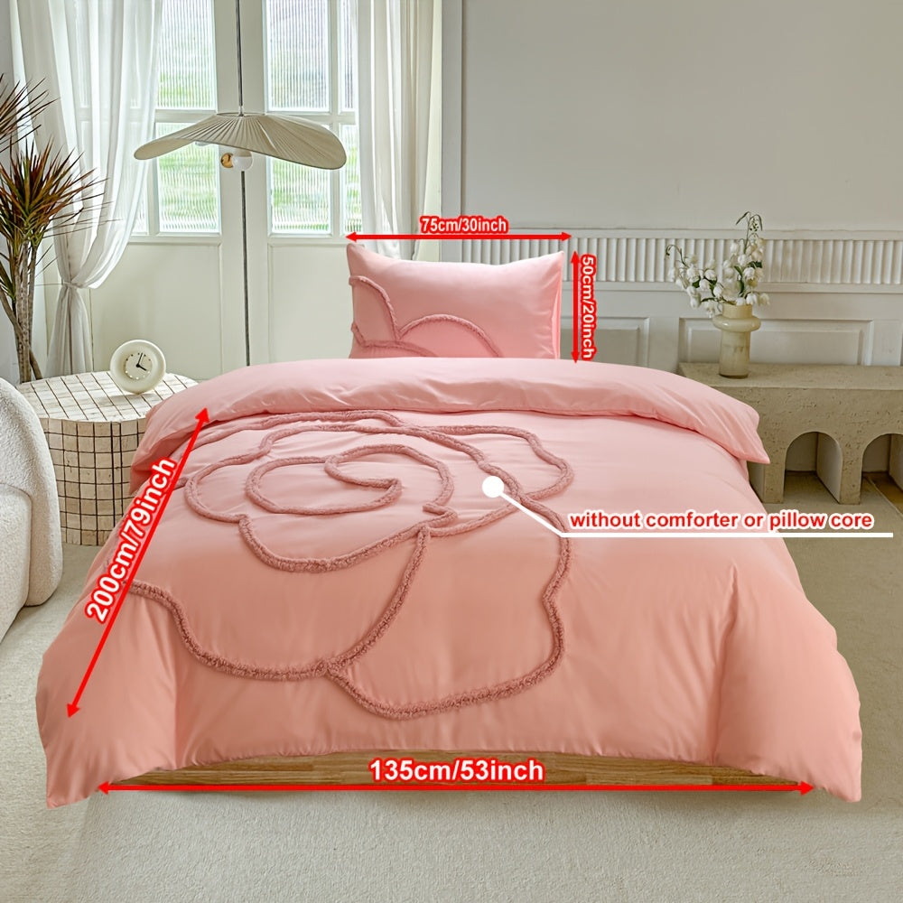 Tufted Bedding Set – Bedspread and Pillowcases with Large Flower Design