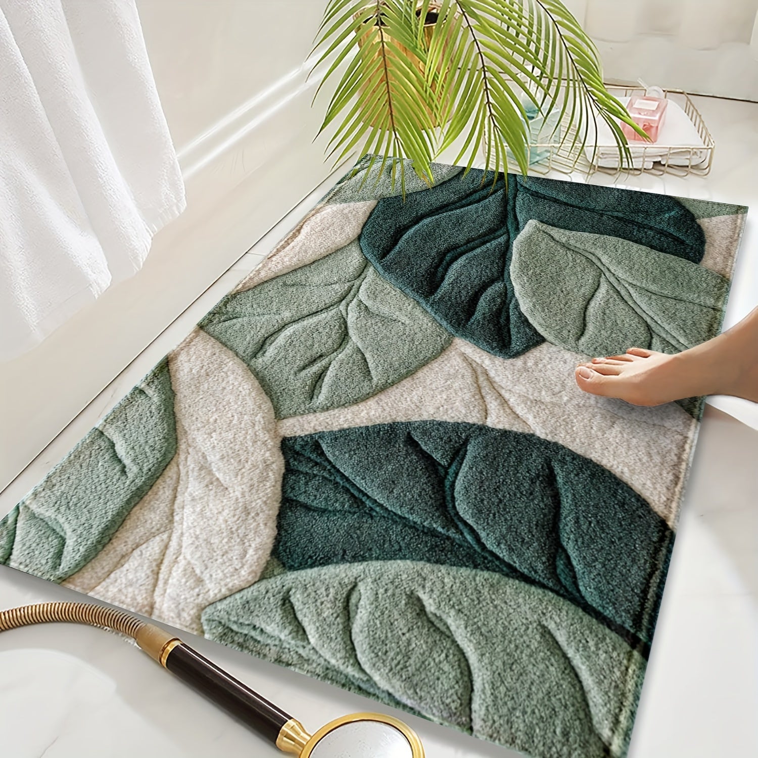 Leaf Bathroom Mat – Absorbent, Plush, and Comfortable for the Bathroom