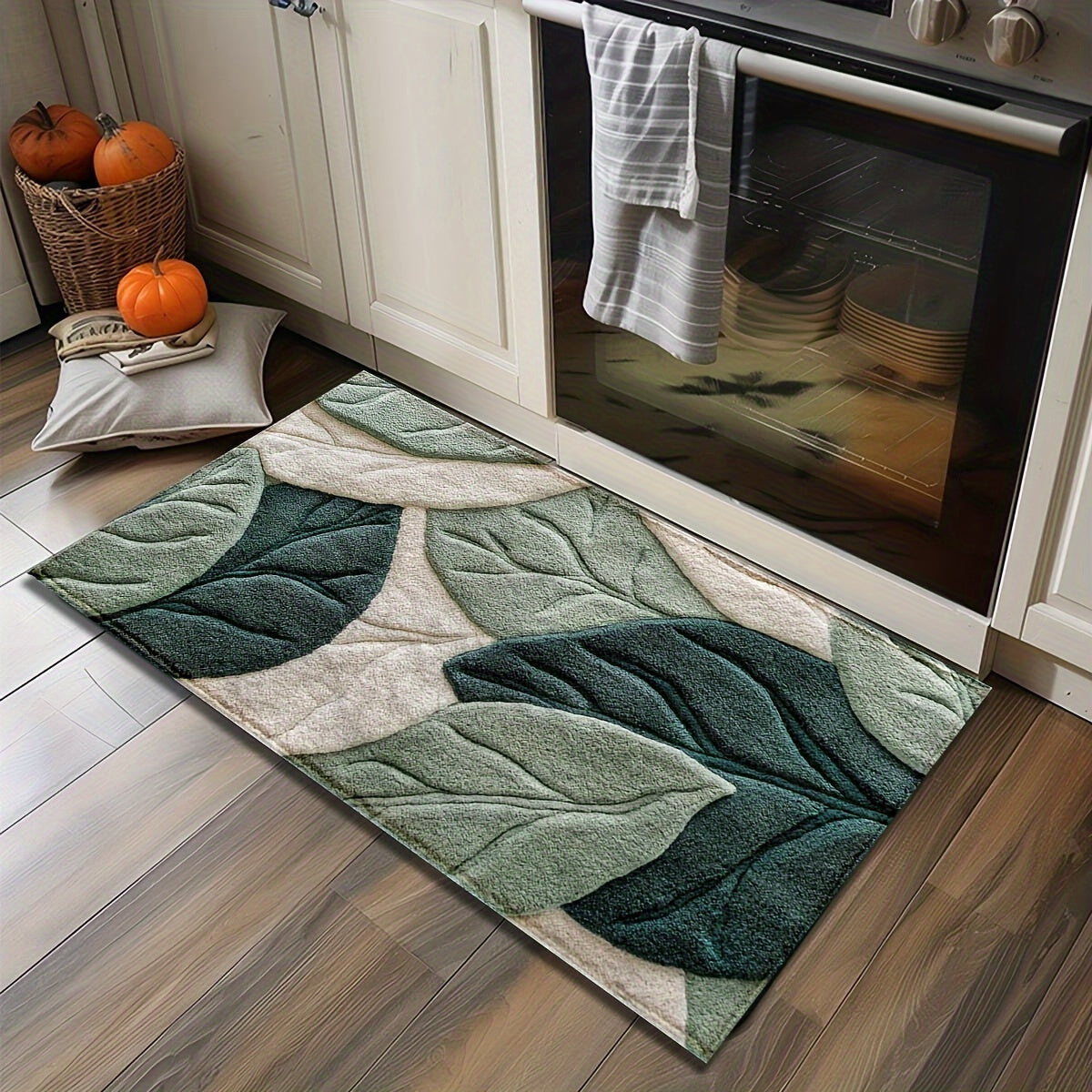 Leaf Bathroom Mat – Absorbent, Plush, and Comfortable for the Bathroom