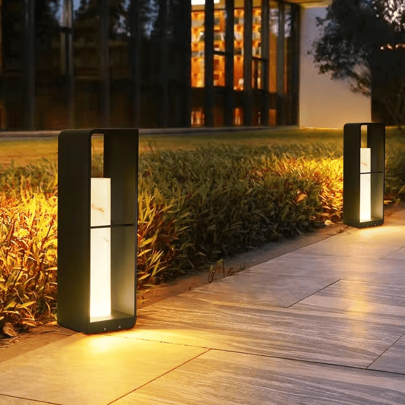 Solar Garden Lamp - Stylish Outdoor Lighting